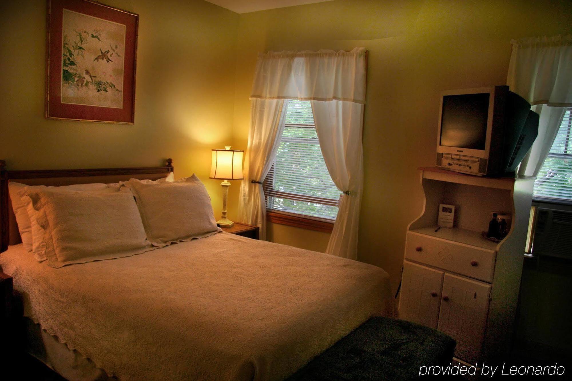 Marthas Vineyard Resort Oak Bluffs Room photo